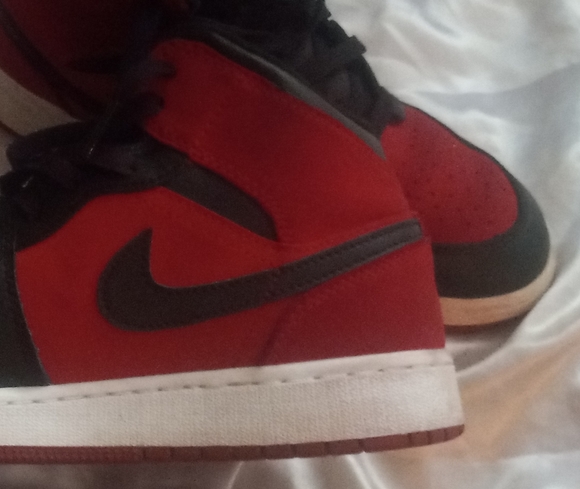 AIR JORDAN Mid 1 RED BLACK NIKE - Picture 4 of 5